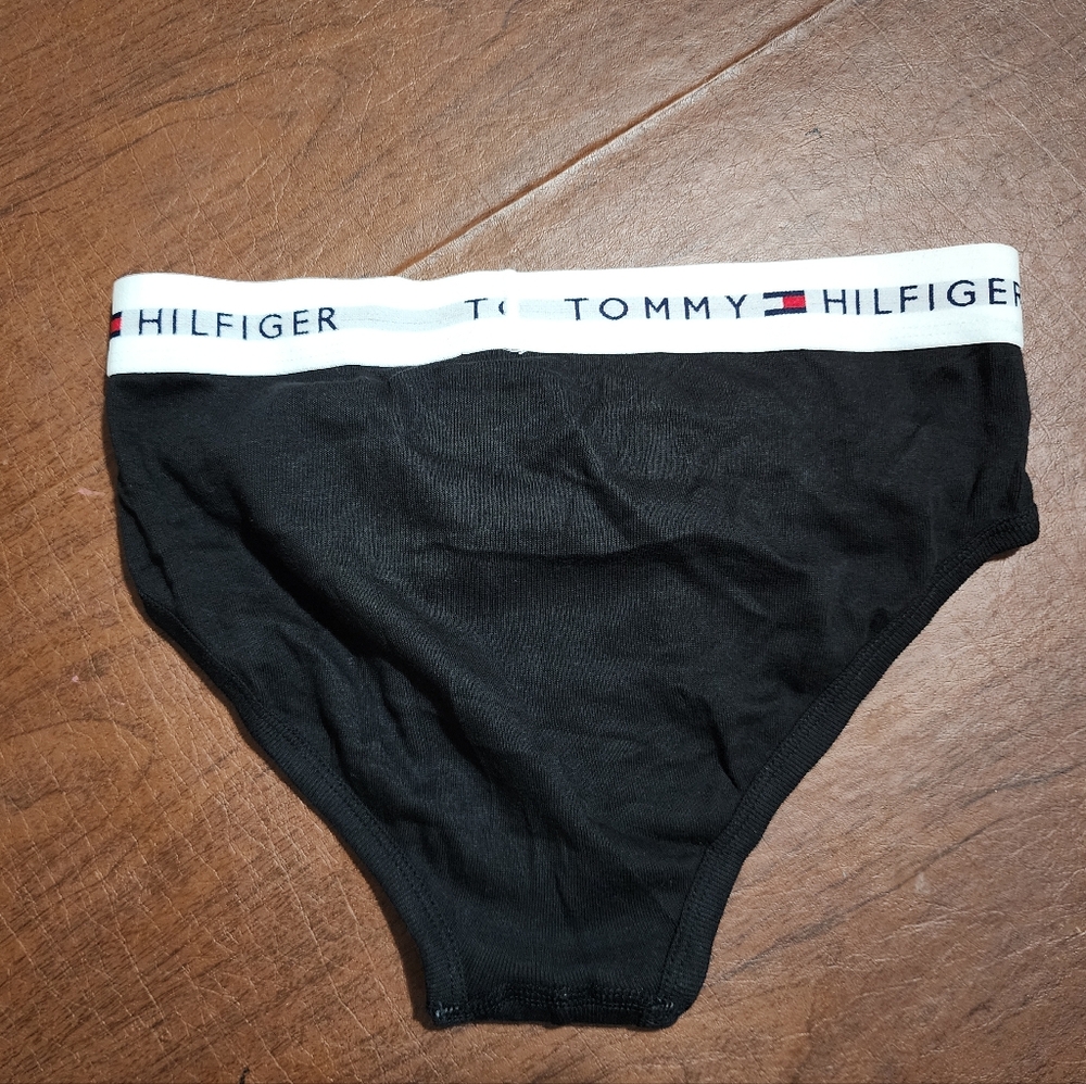 NWOT ... Tommy Hilfiger Black Briefs with White Waistband - Picture 3 of 5